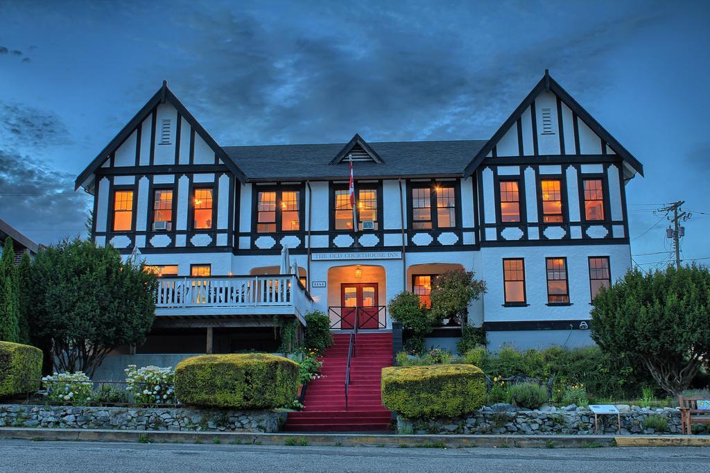 The Old Courthouse Inn Пауъл Ривър Екстериор снимка